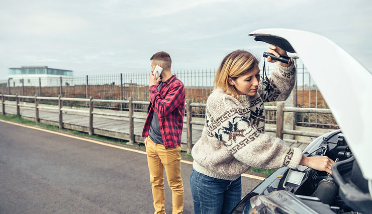 couple needing roadside emergency service