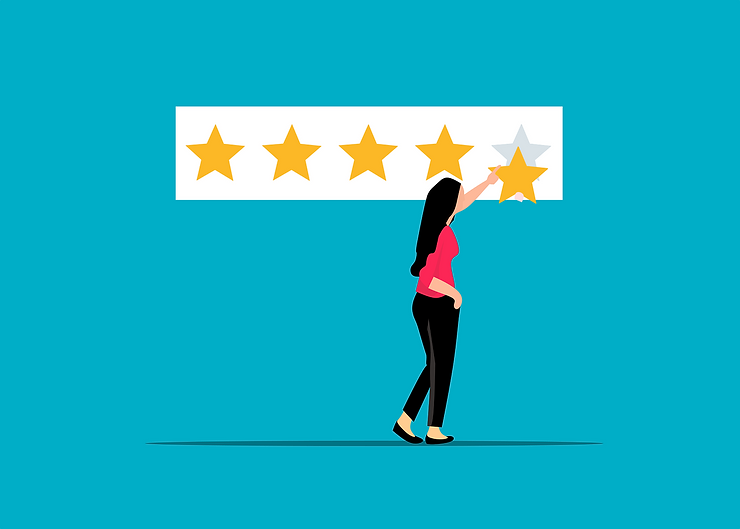 women leaving a five star review